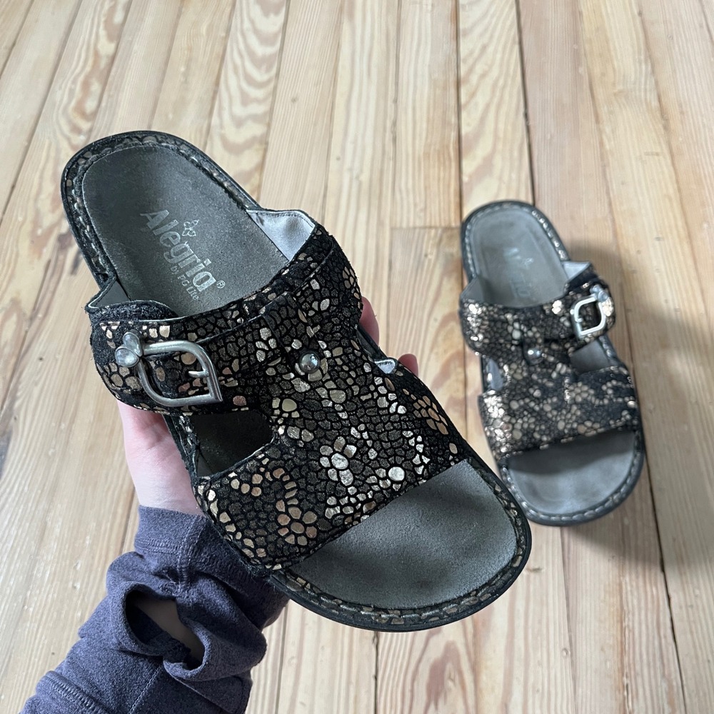 Alegria Peggy Sandals Womens 39 Black Gold Metallic Leather Comfort Slide Wedge